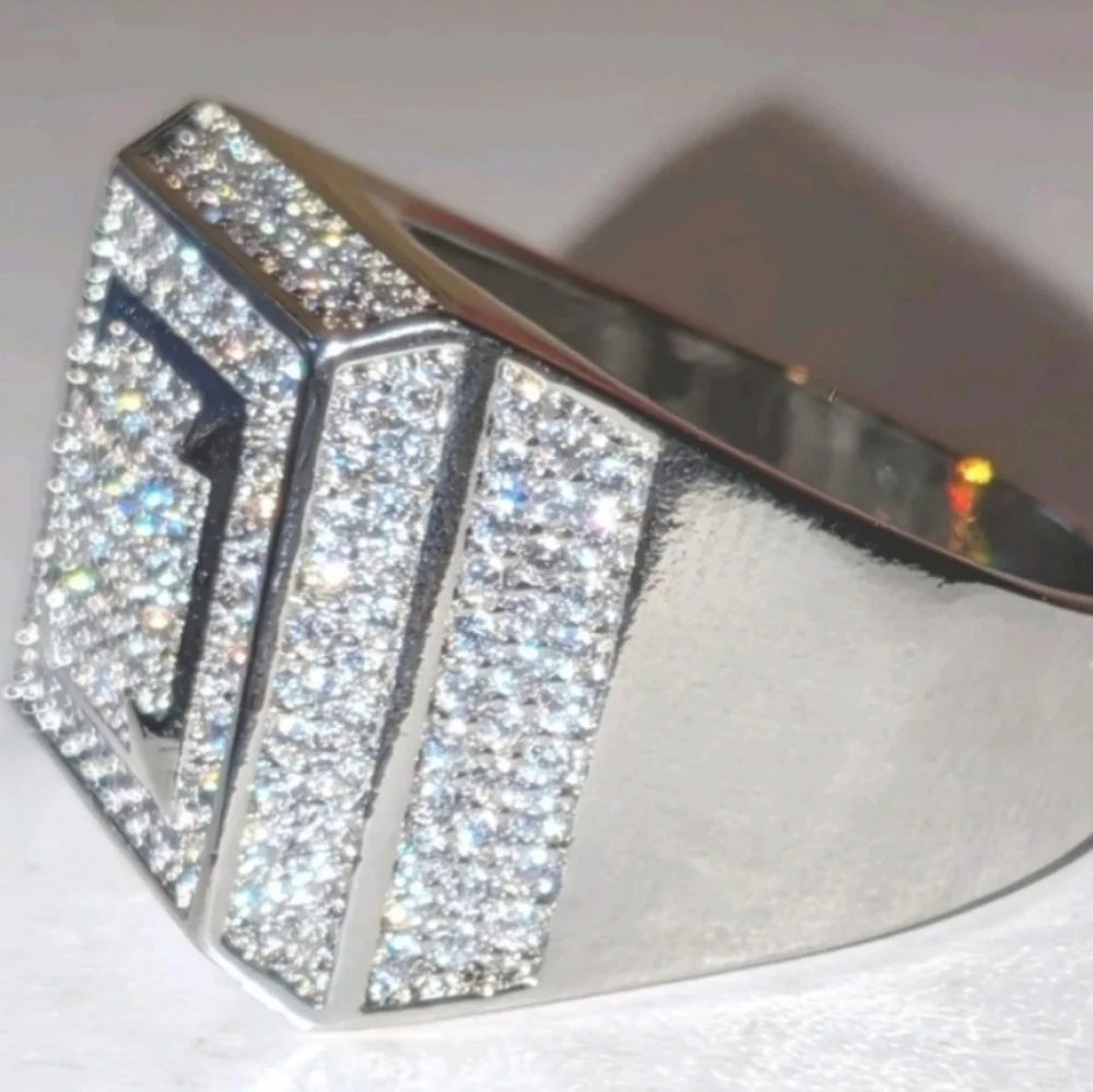 Mens Silver and Black Square Ring Sz 8